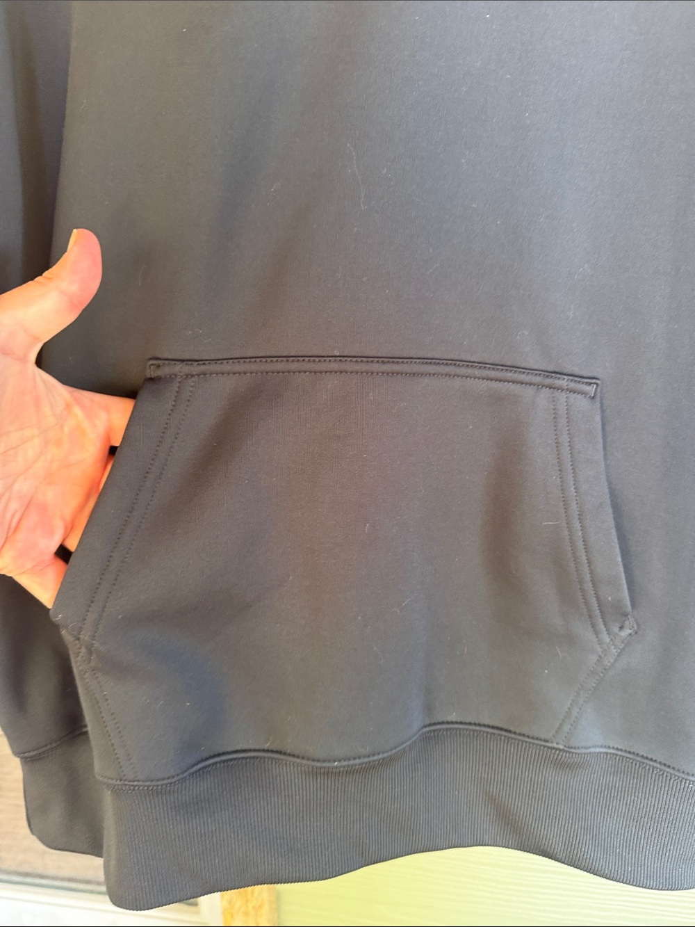 Nike Women's Therma-Fit Fleece Color-Block Training Hoodie - Picture 3 of 9